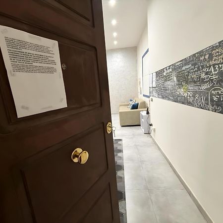 Marta'S Apartment 那不勒斯 外观 照片