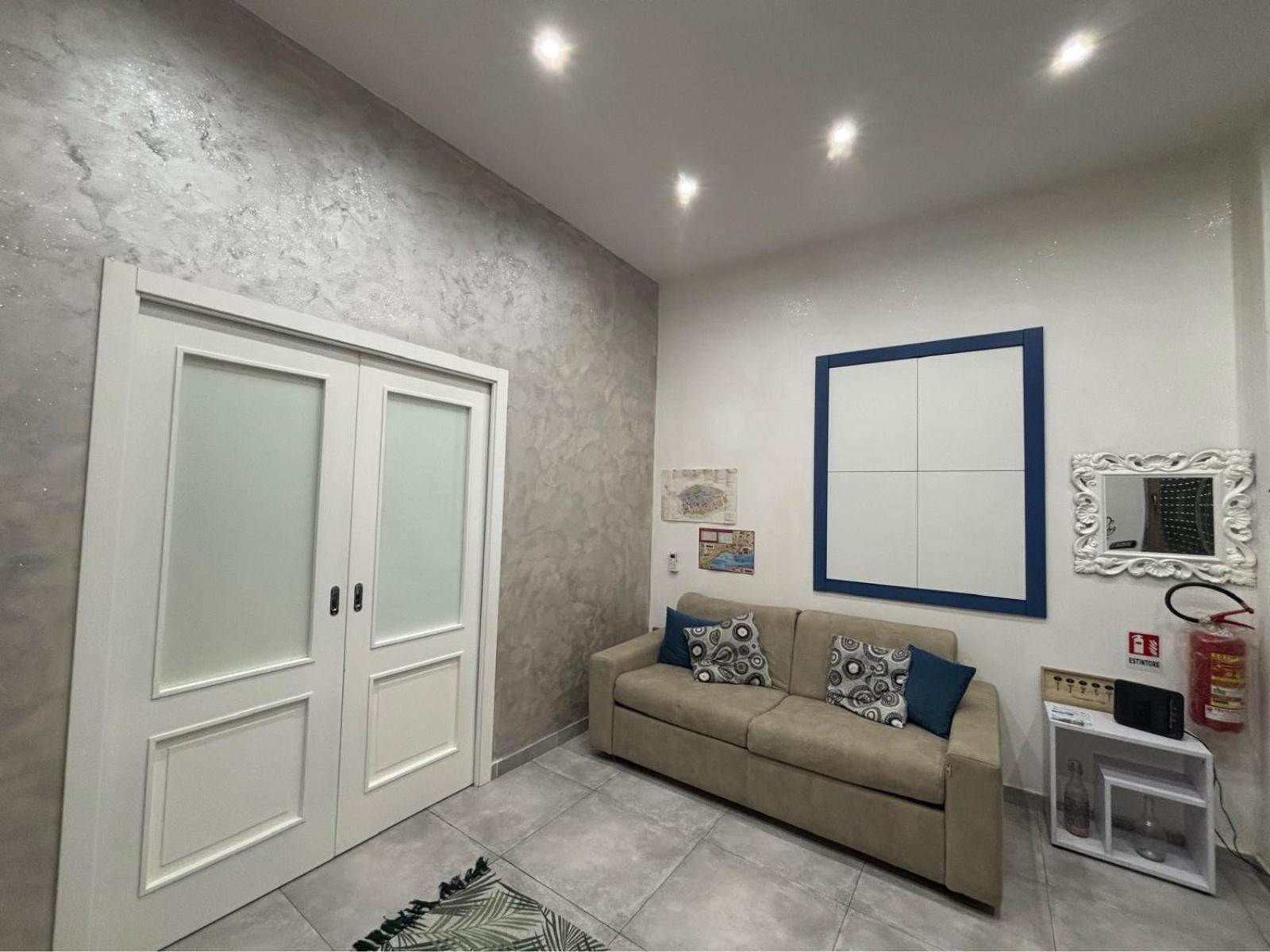 Marta'S Apartment 那不勒斯 外观 照片