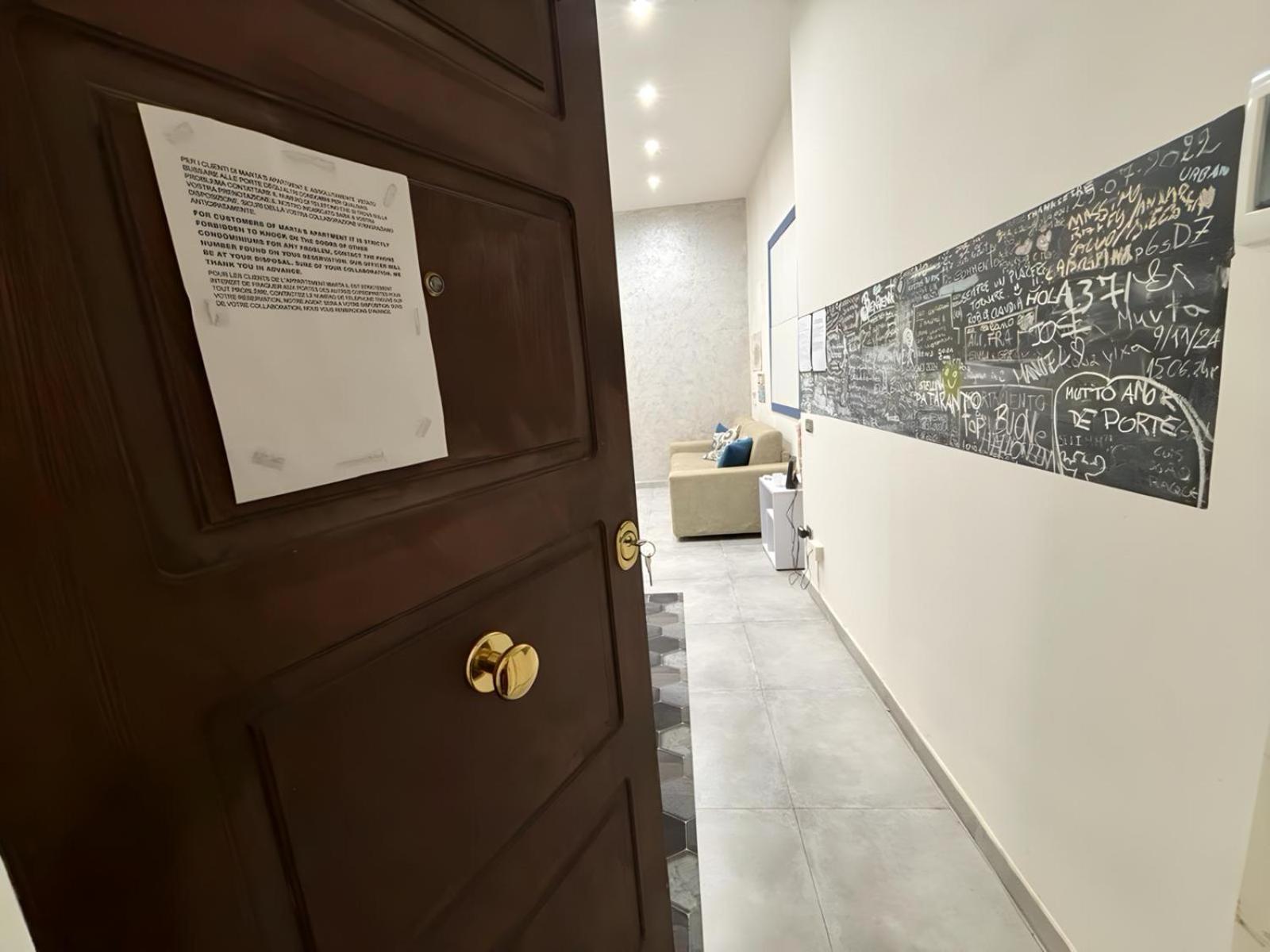 Marta'S Apartment 那不勒斯 外观 照片